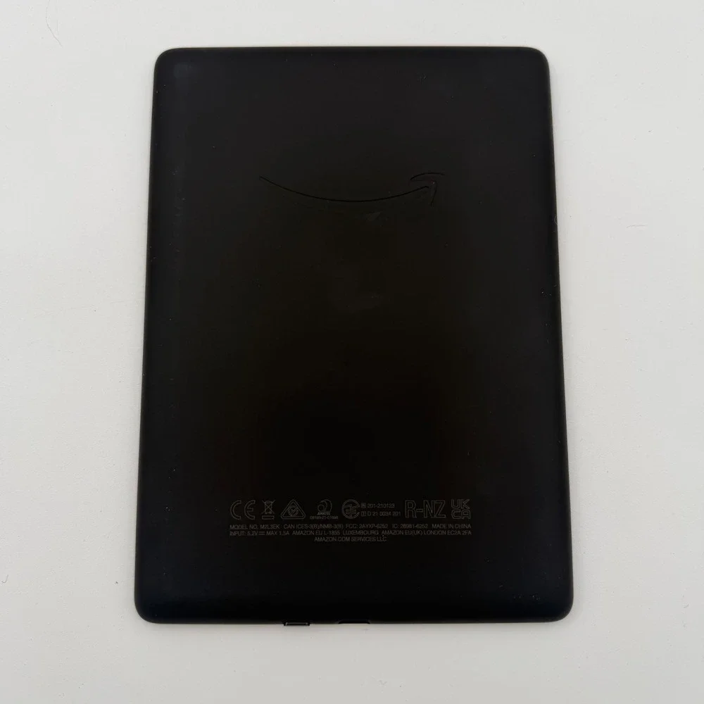 Amazon Kindle Paperwhite 11th Generation Tablet M2L3EK Wi-Fi - Fair Condition